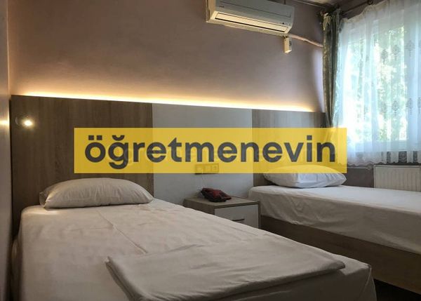 Düzce Merkez Öğretmenevi