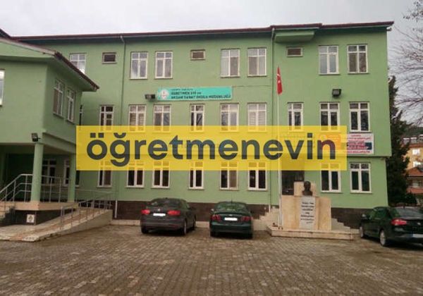 Pamukova Öğretmenevi