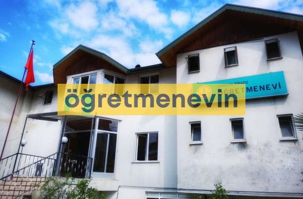 Piraziz Öğretmenevi